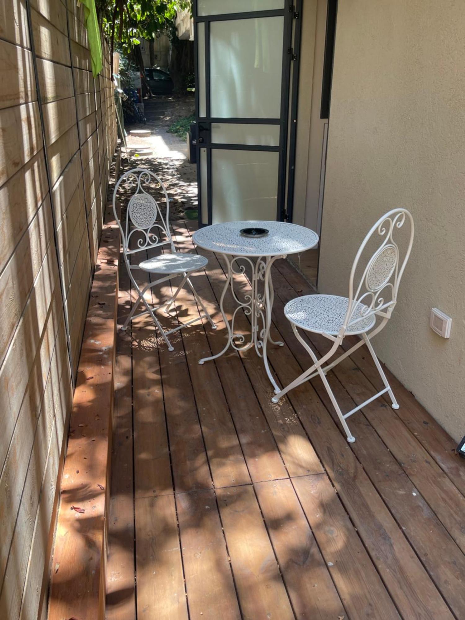 דירת גן יפהפיה בחובבי ציון Tel-Aviv